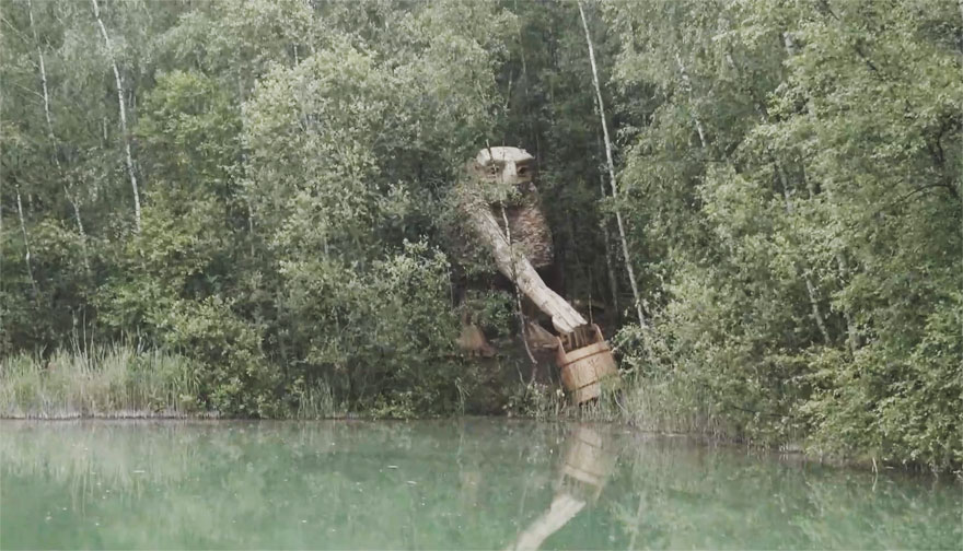 Thomas Dambo escultura bosque madera