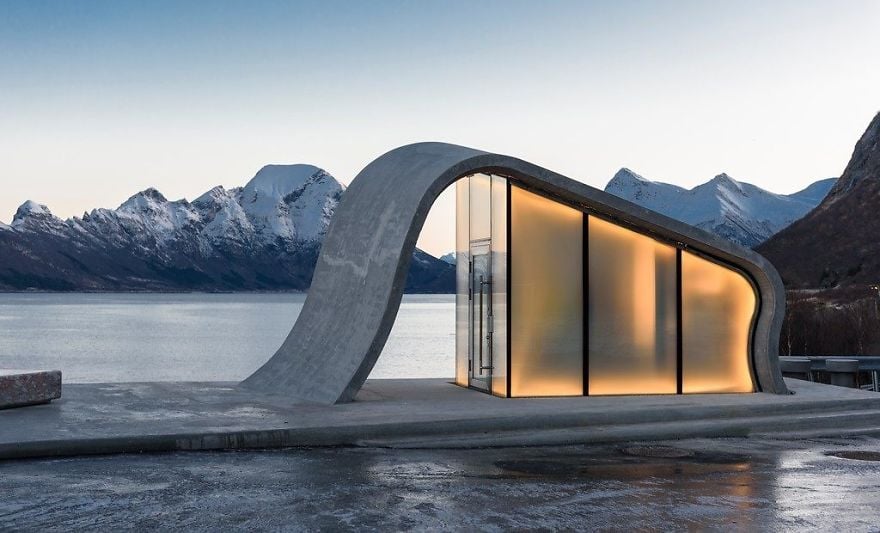 HZA 1 baño publico Noruega arquitectura diseno sociedad viajar