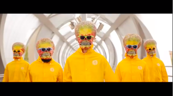 extraterrestres muévete en verde