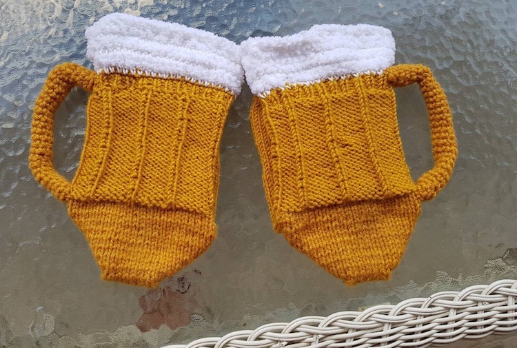 Calcetines con forma de jarra de cerveza 2