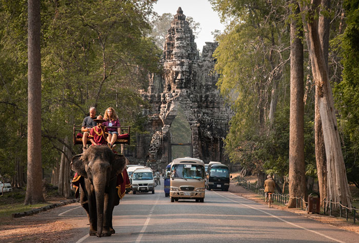 En el templo Angkor Wat de Camboya se prohíben los paseos en elefante 3