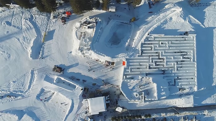 Se construye en Polonia el laberinto de nieve más grande del mundo 4