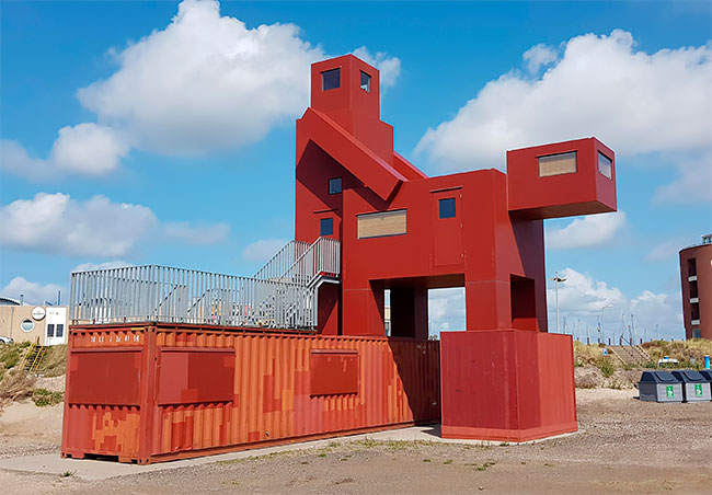 Domestikator una colosal y sexual escultura que ha generado polemica 7