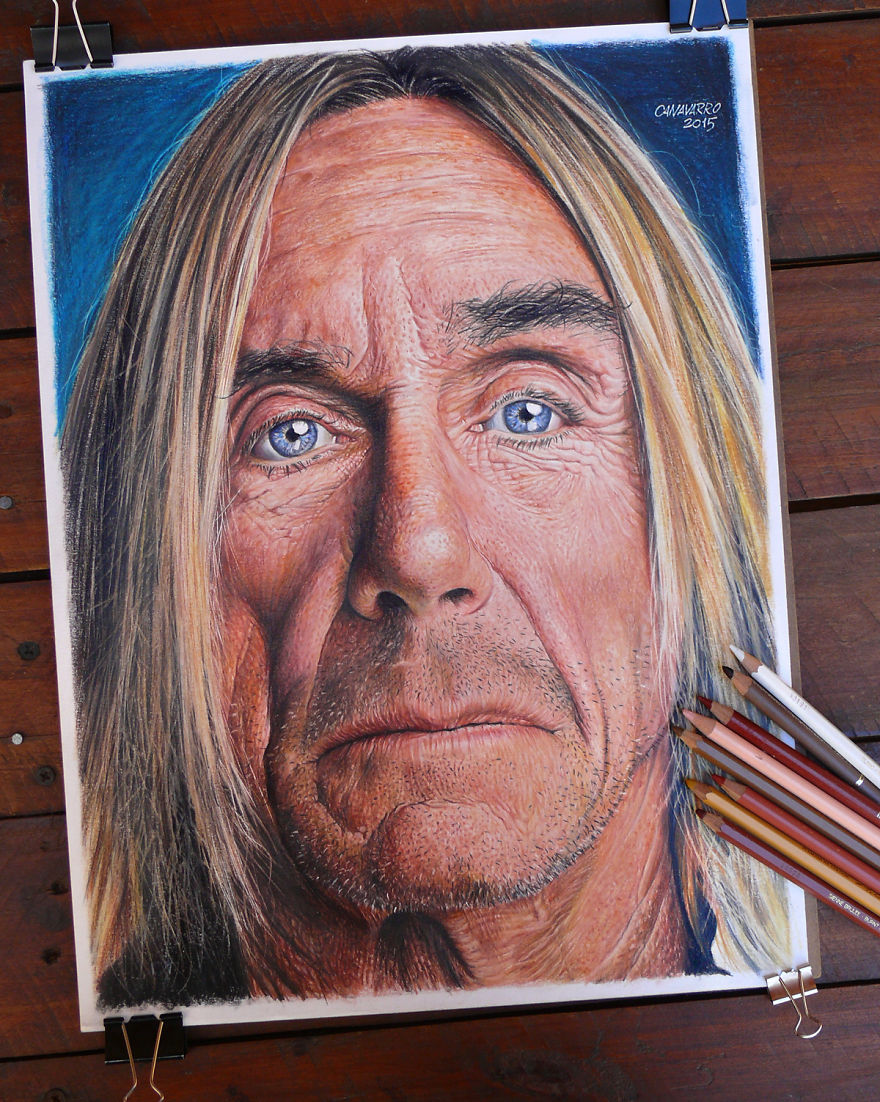 Este ilustrador emplea cerca de 60 horas en cada uno de sus hiperrealistas retratos 11