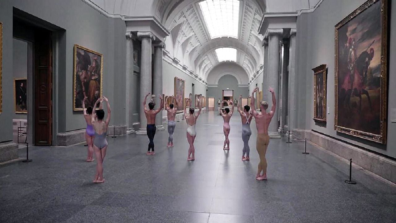 Ocho bailarines toman el Museo del Prado