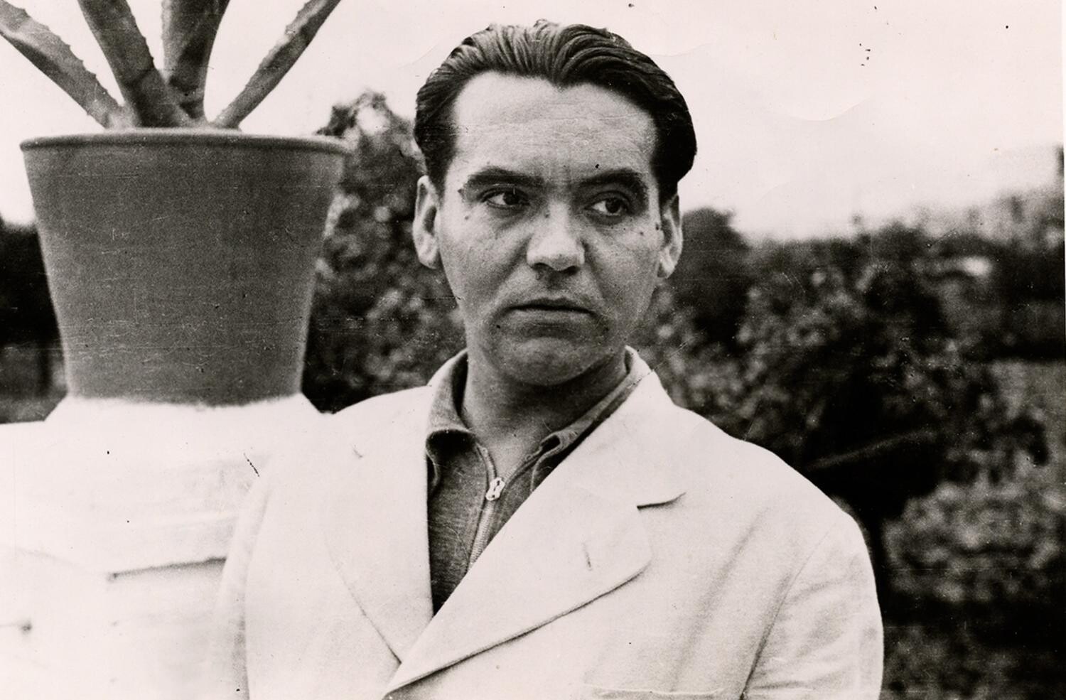 Federico García Lorca en la huerta de san vicente. foto Fundación fgl