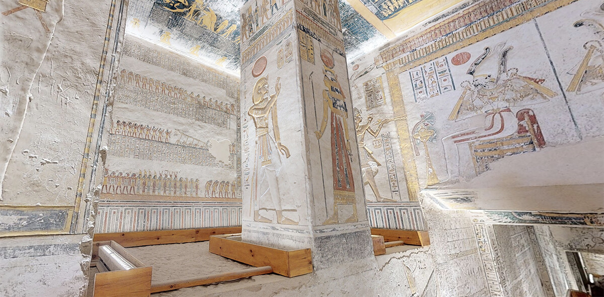 tomb-5.jpg