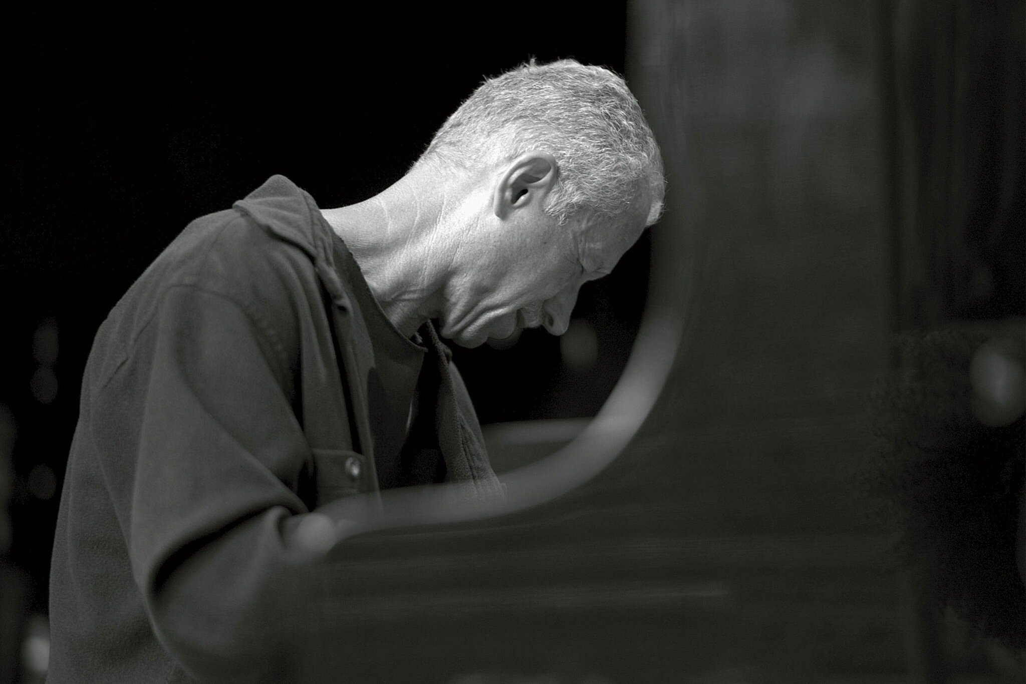El genial músico de jazz Keith Jarrett se enfrenta a un futuro sin piano