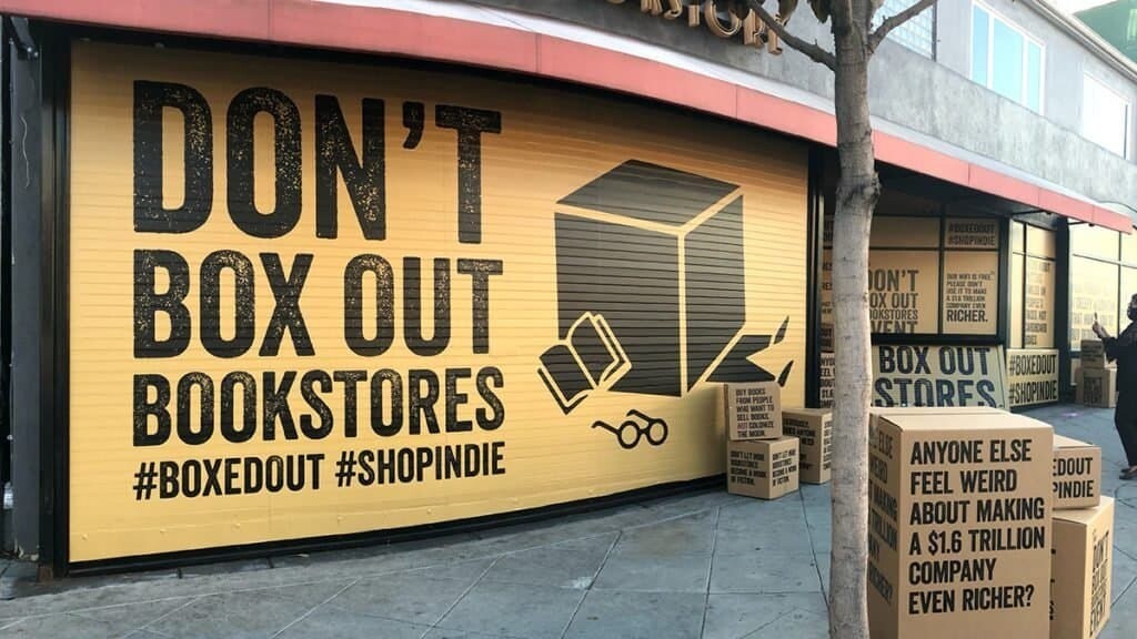 librerias independientes de estados unidos disenan sus escaparates como si fueran cajas de amazon para atraer a los lectores a volver a ellas 3
