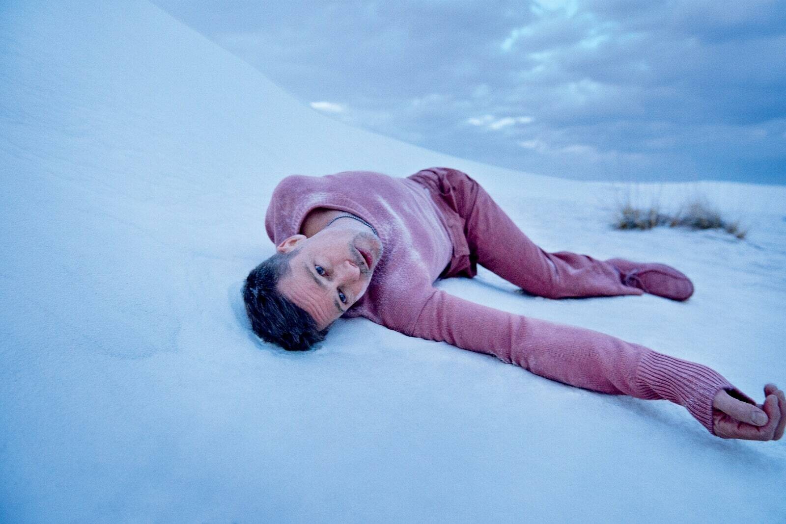 Brad Pitt por Ryan McGinley.