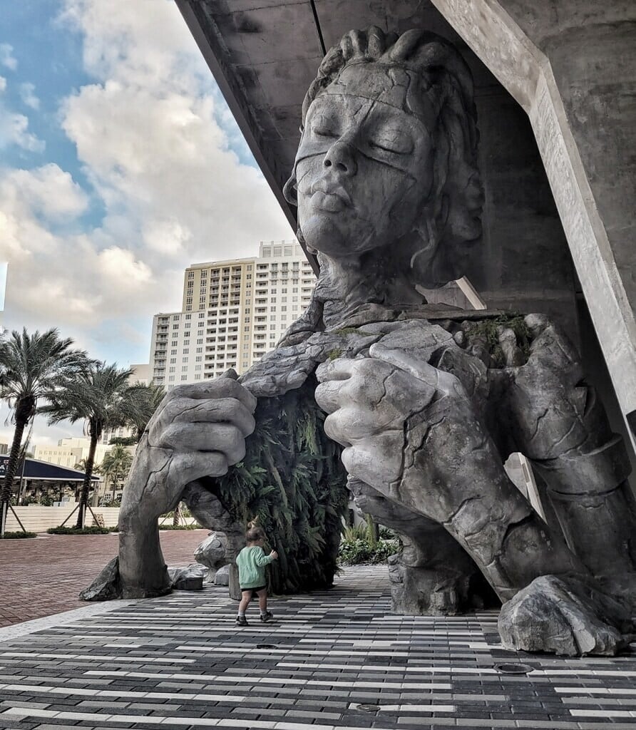 Daniel Popper escultura intervención urbana