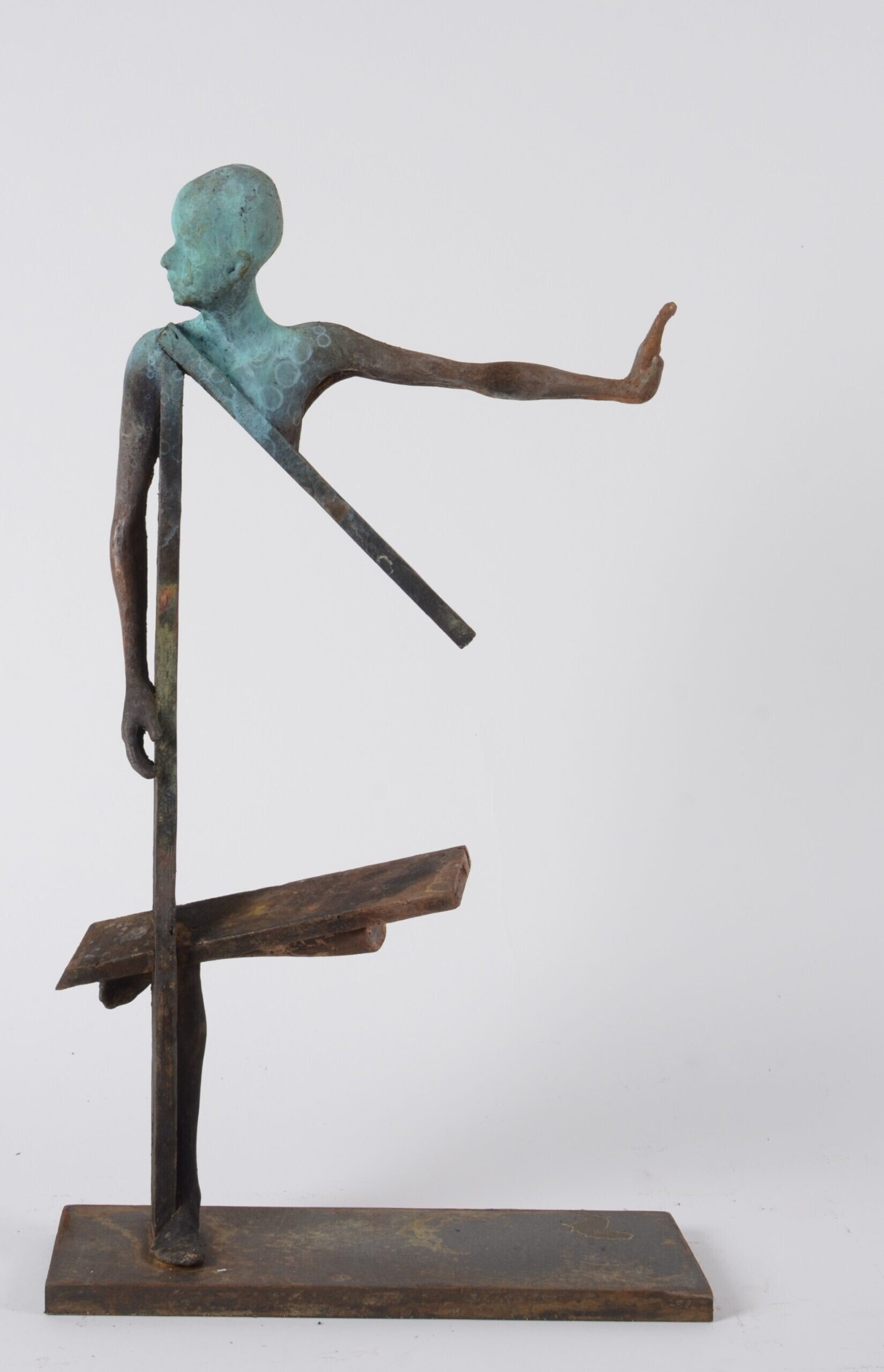 jesus curia escultura bronce surrealismo 6