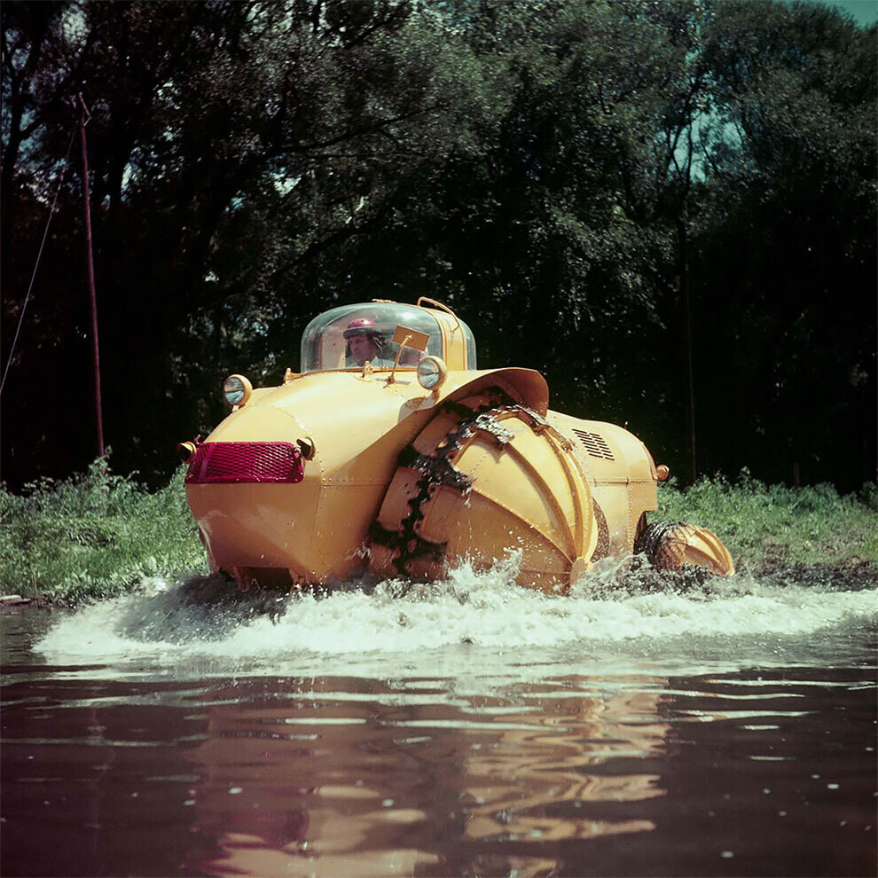 the rhino vehiculo todoterreno diseño vintage friki extravagante 2
