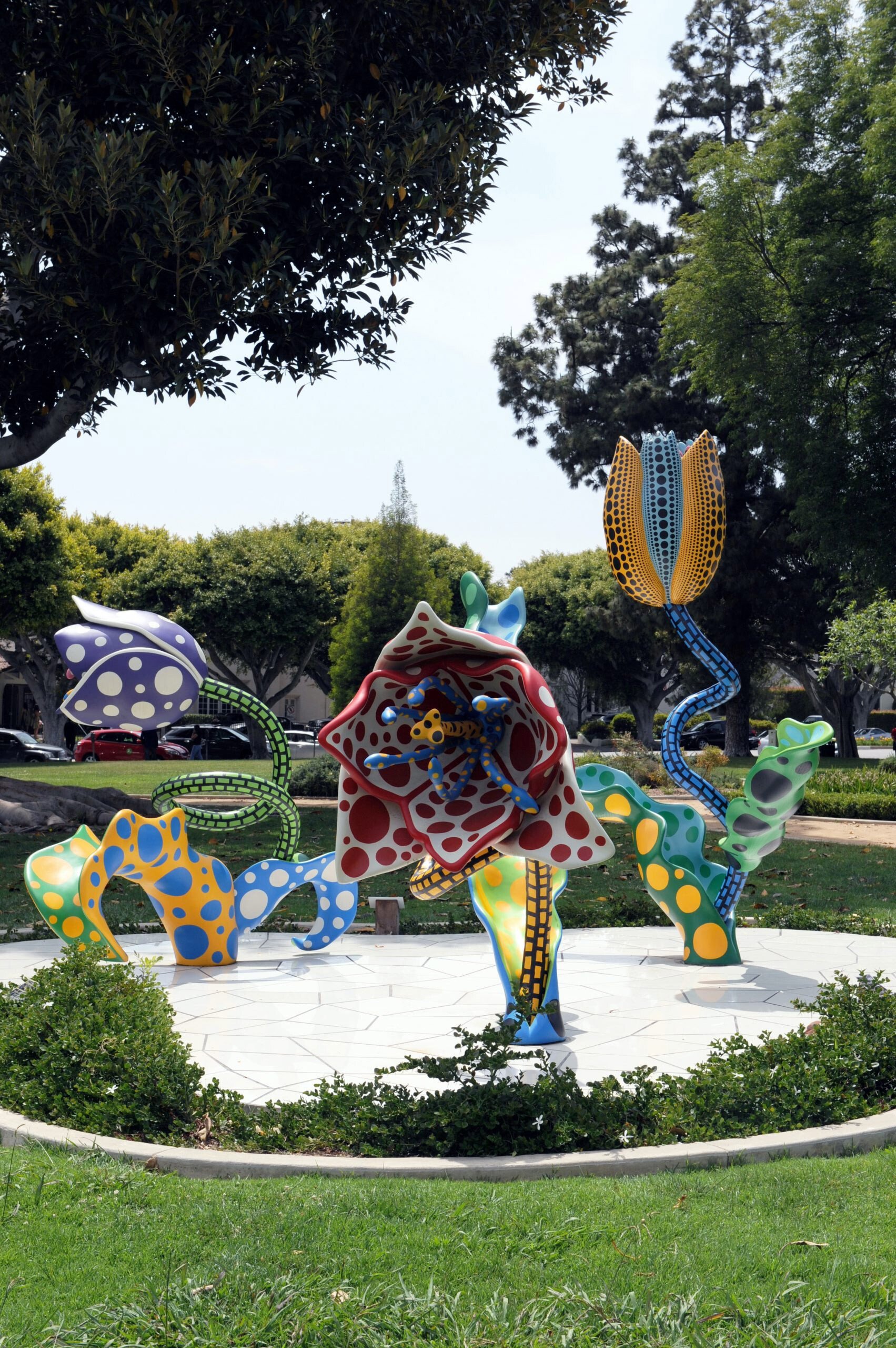 yayoi kusama new york botanical garden escultura instalaciones 6