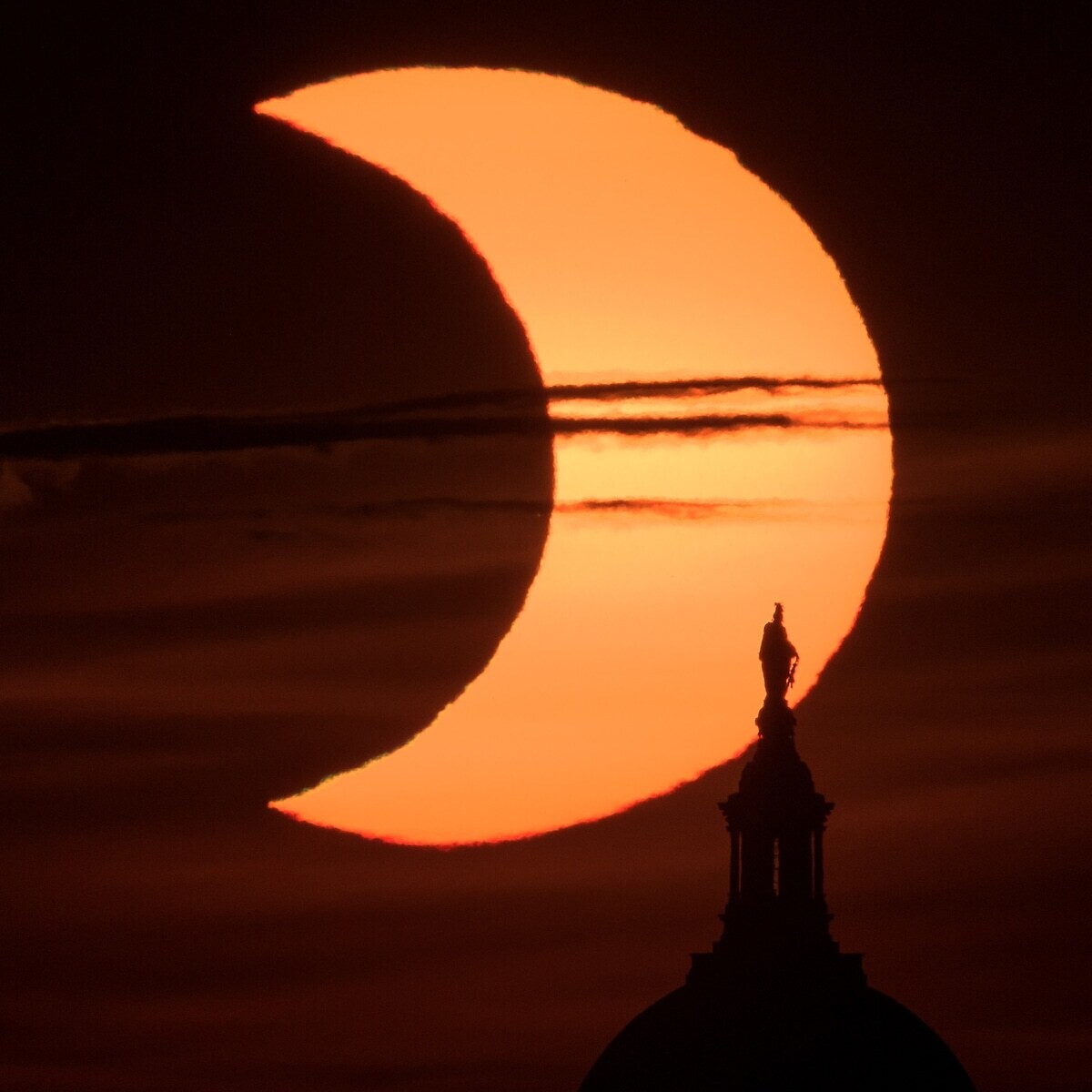 eclipse solar universo planeta fotografia bill ingalls aubrey gemignani 2
