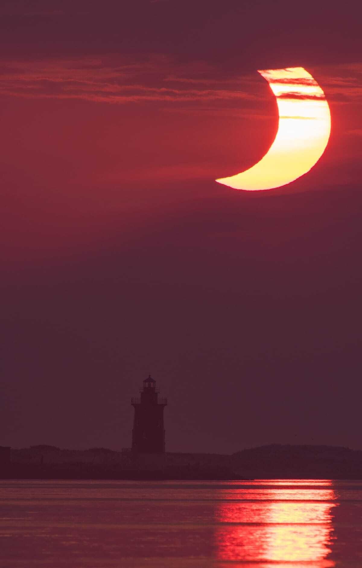 eclipse solar universo planeta fotografia bill ingalls aubrey gemignani 4