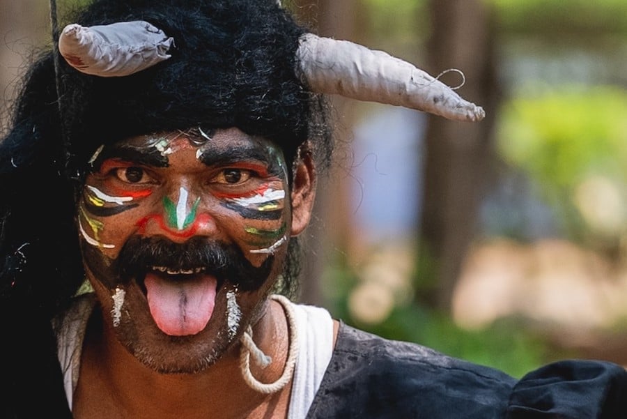 La Fundación Vicente Ferrer conciencia sobre el covid en la India rural al ritmo de tambores