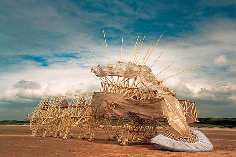 exposicion escultura theo jansen 2