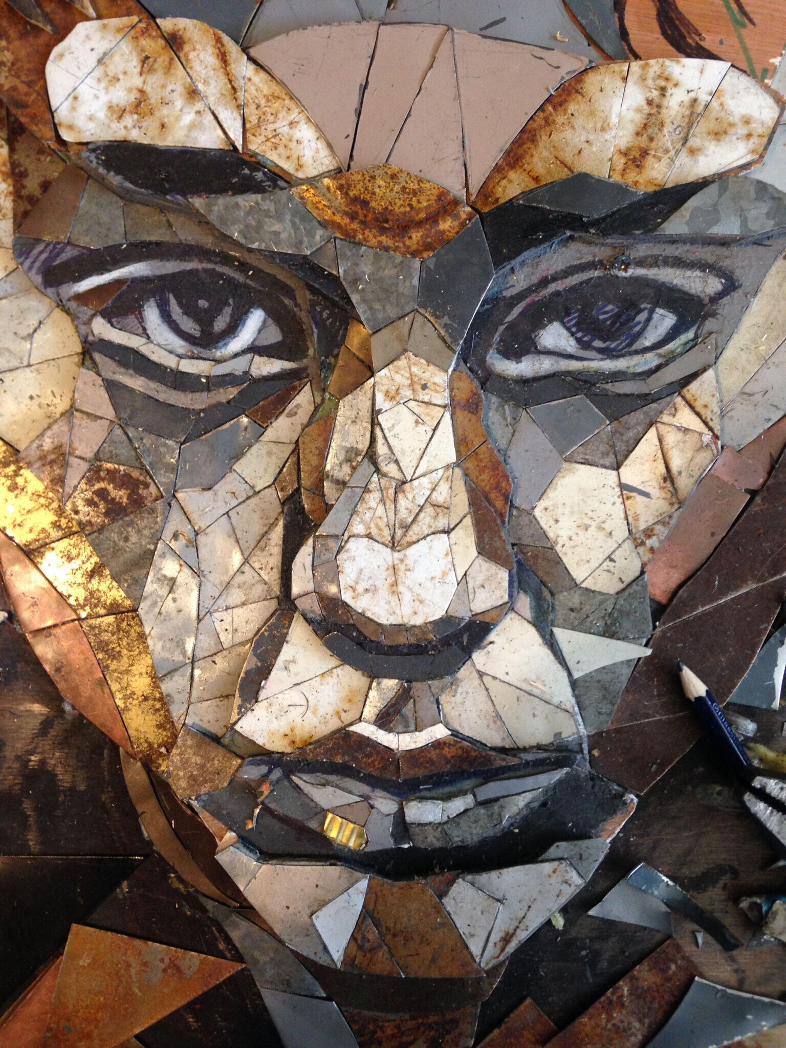 matt small collage reciclaje retrato trash art 6