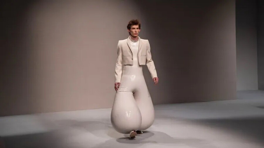 pantalones latex harikrishnan moda 1