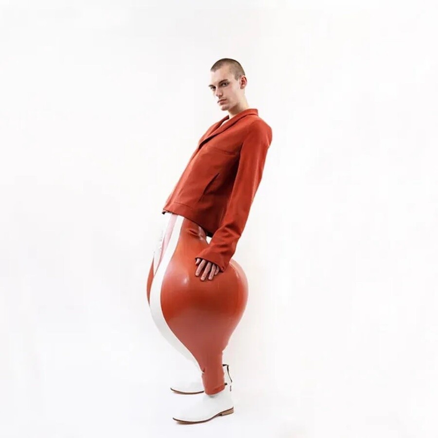 pantalones latex harikrishnan moda 6
