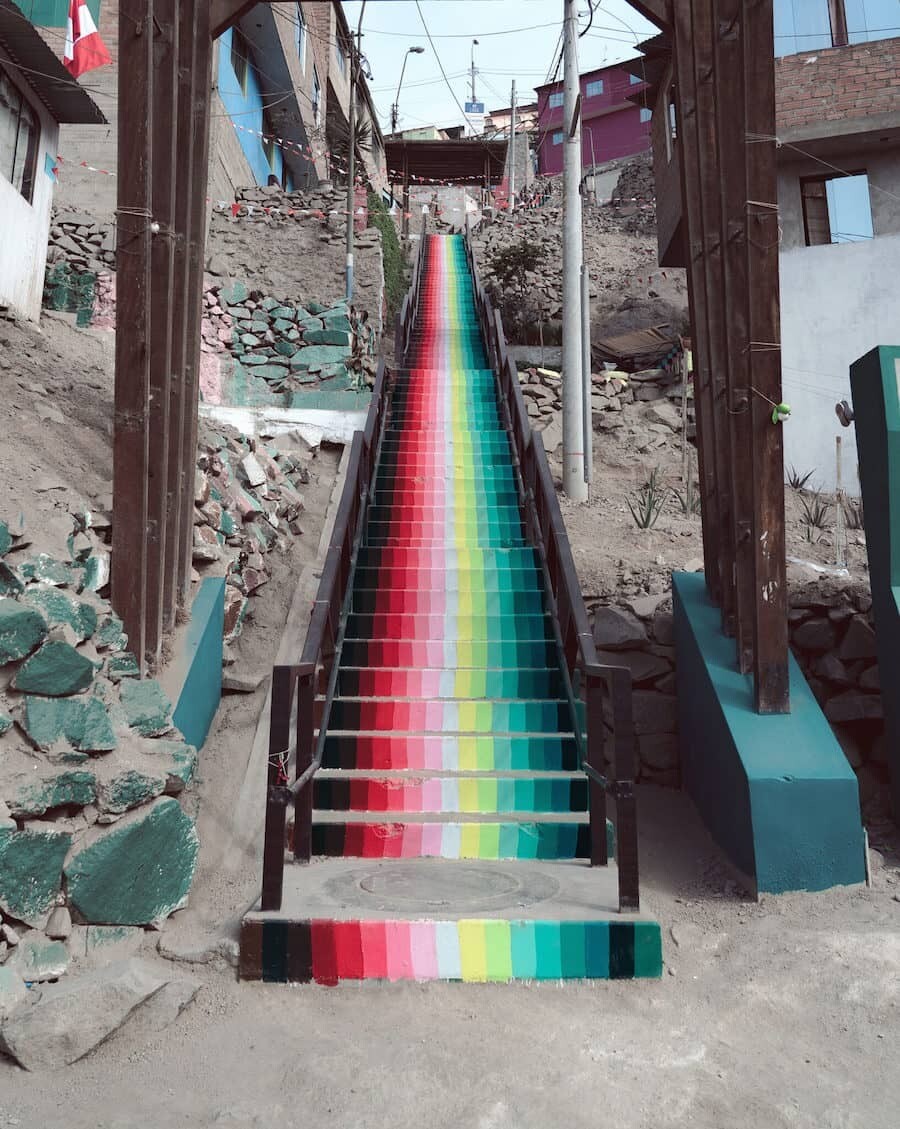 xomatok escaleras murales colores peru 6