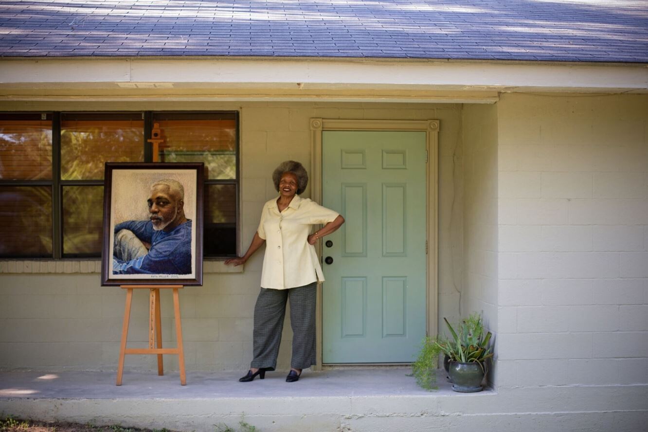 ruth miller retrato tejer lana tejido bordado artista textil artista