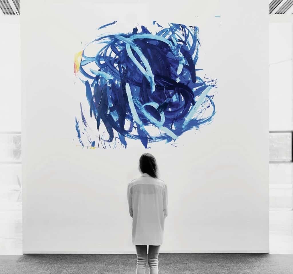 expresionismo obras de arte abtsracto de pigcasso en una exposicion