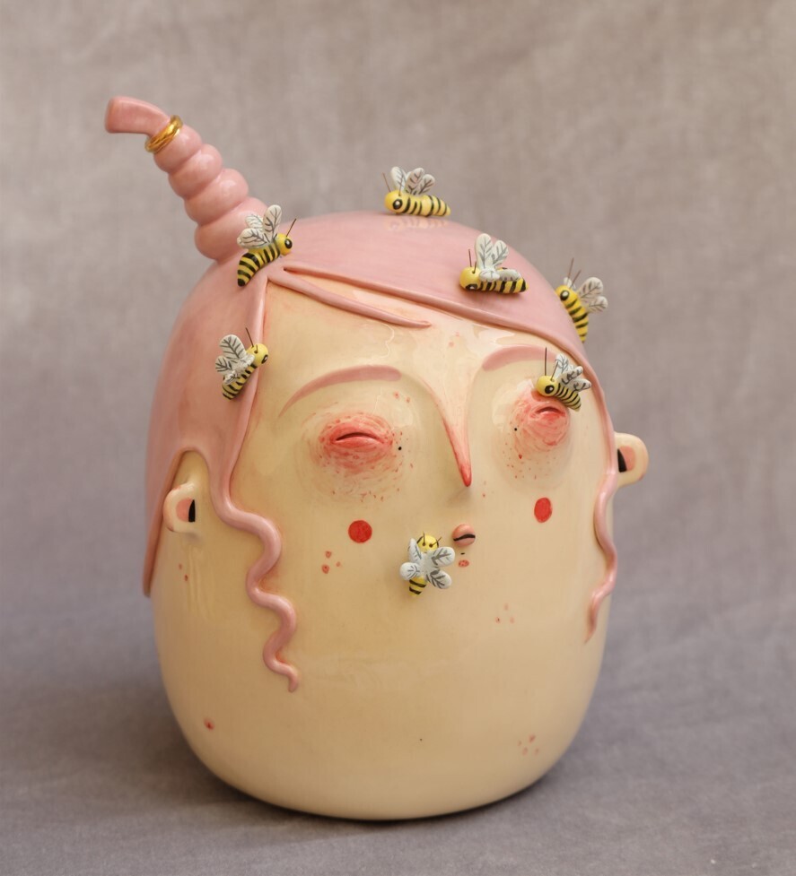 justmad art fair madrid 2022 emergente feria alergica con avispas abi castillo galeria la doce