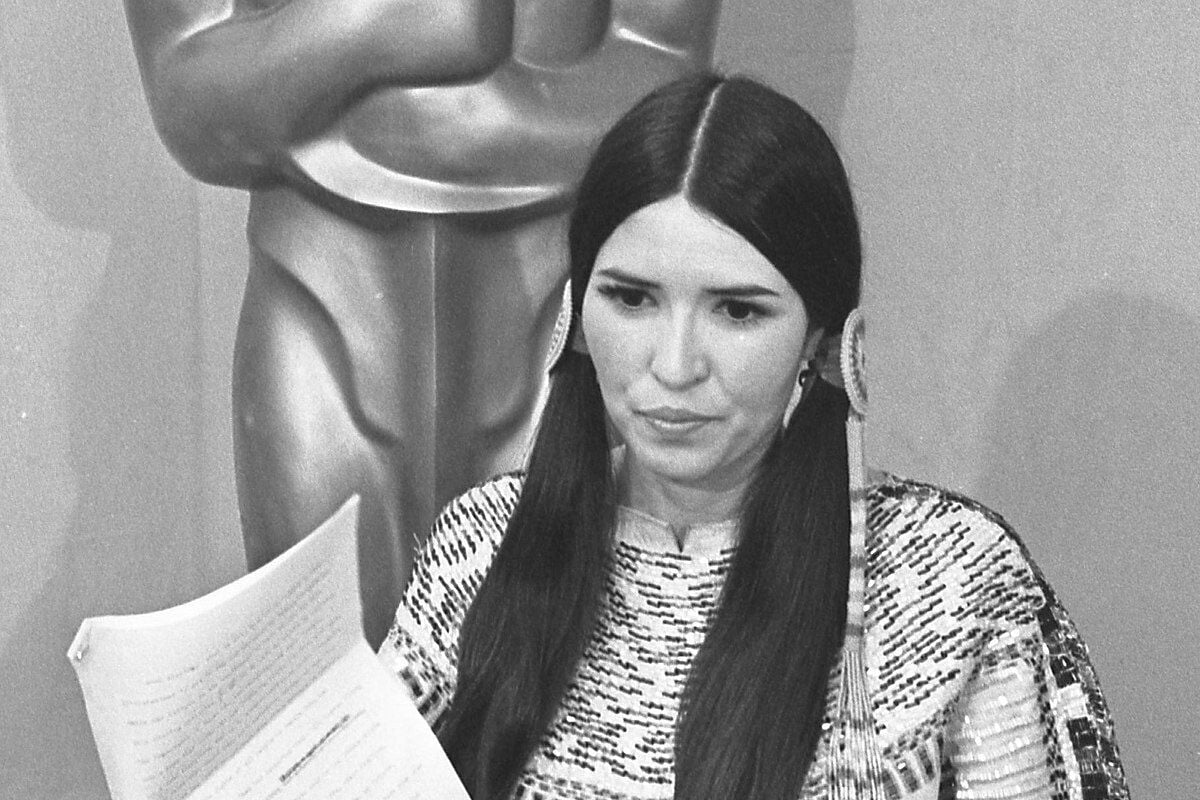 Medio siglo después, los Oscar se disculpan con Sacheen Littlefeather, la actriz indígena que denunció el racismo en la industria del cine