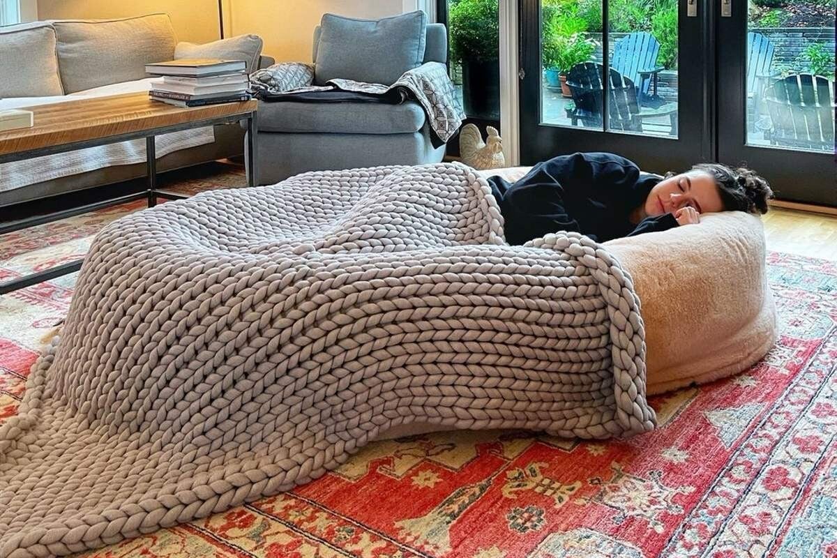 The Plufl, una comfortable cama de perro diseñada para humanos