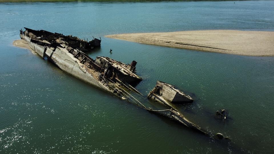 danubio buque guerra segunda guerra mundial bajo nivel mar sequia rio 1