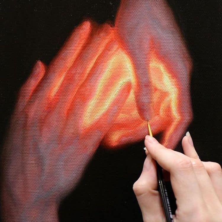 zarina situmorang artista cuadros pintora luz manos obra lenguaje no verbal 3