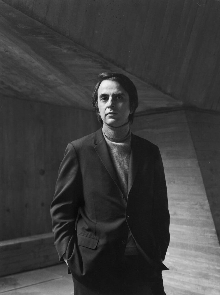 Los ocho pasos de Carl Sagan para detectar las ‘fake news’ - Cultura ...