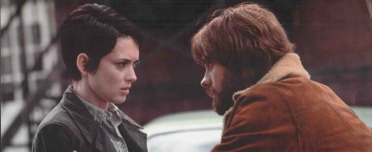 Actores y actrices interpretan personajes más jóvenes en películas