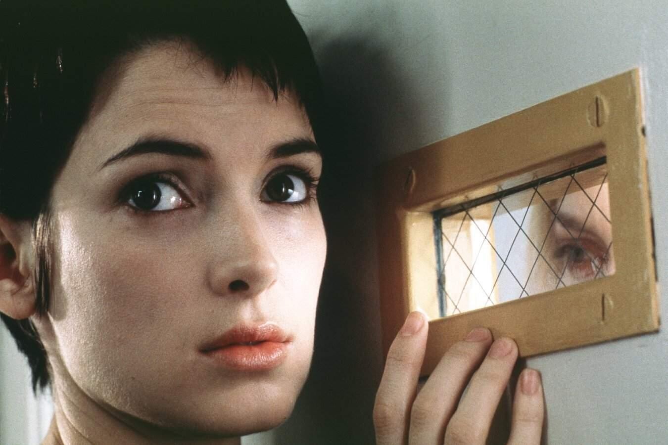 Actores y actrices interpretan personajes más jóvenes en películas