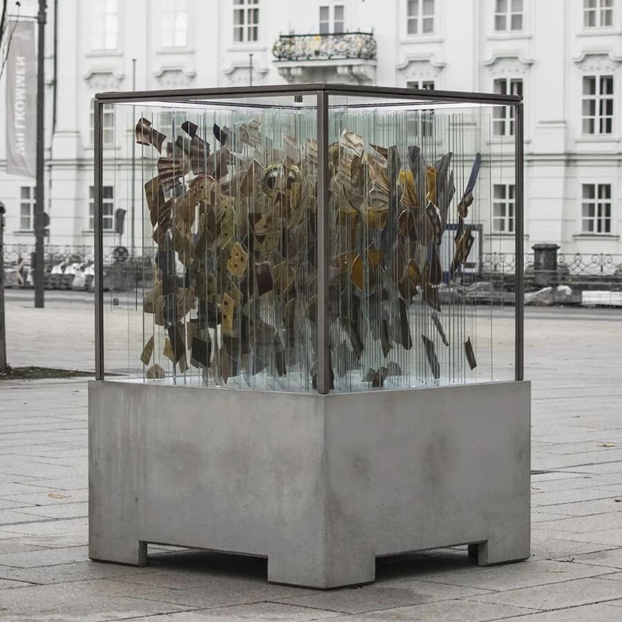 thomas medicus escultura anamorfica animales peligro extincion 12