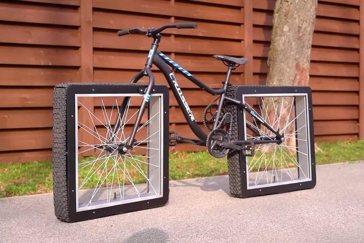 Una bicicleta con ruedas cuadradas que existe y funciona