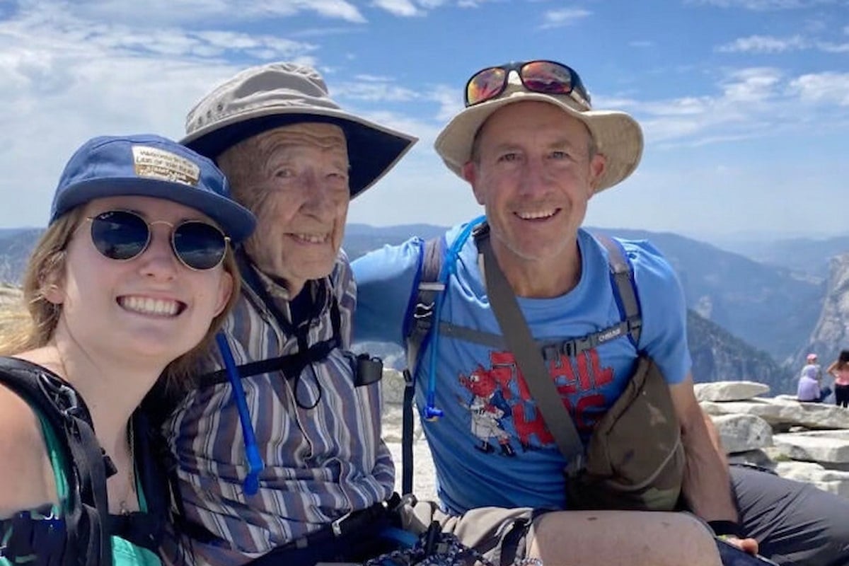 A sus 93 años se convierte en la persona más anciana en subir el monte Half Dome de Yosemite