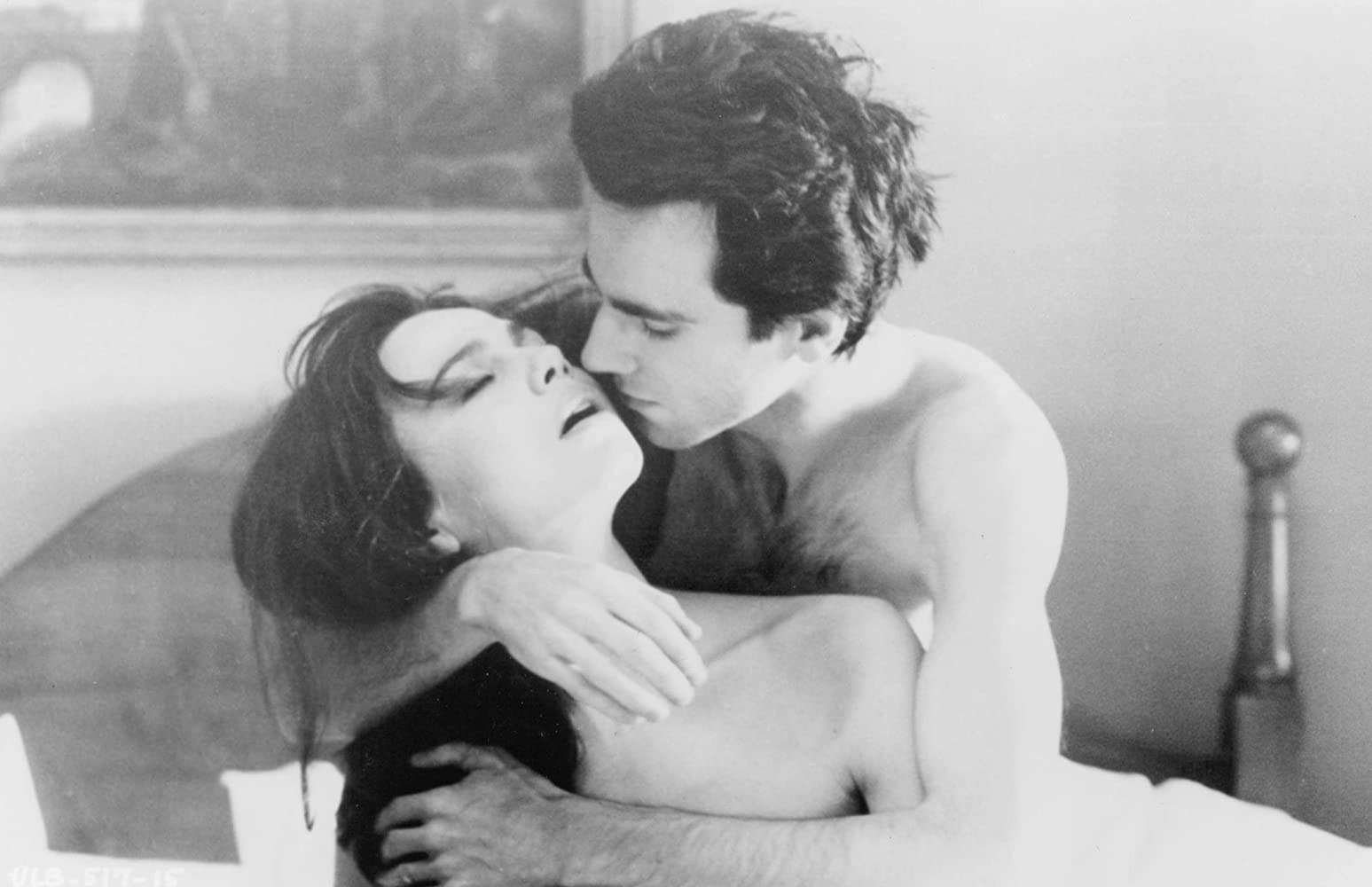 Juliette Binoche y Daniel Day-Lewis en una escena de la adaptación cinematográfica de The Unbearable Lightness of Being. Philip Kaufman, 1987.
