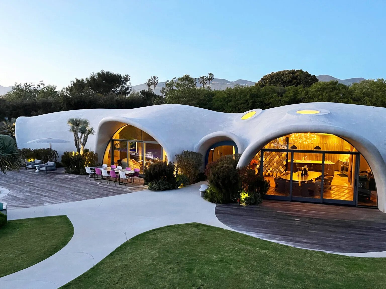 robert downey jr casa vivienda binishell dante bini diseno italiano arquitectura hormigon inflado 2
