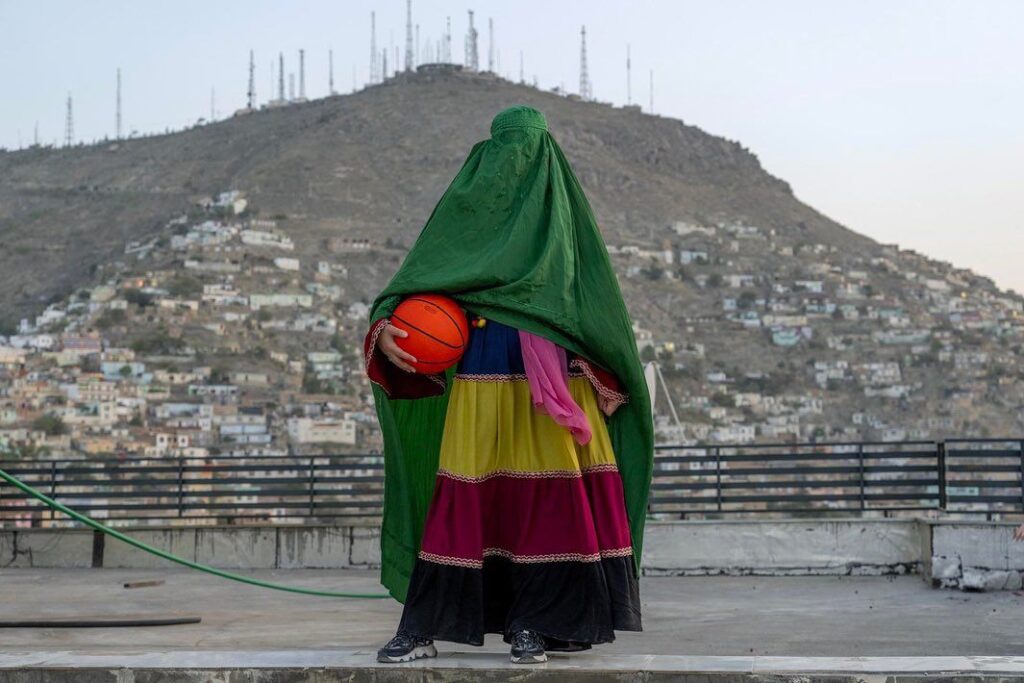 Ebrahim Noroozi deportistas mujeres afganas