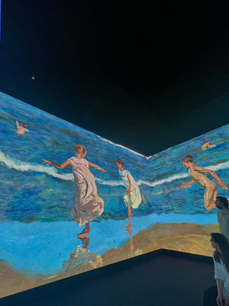Cubo sensorial perteneciente a la exposición Sorolla a través de la luz. De la tradición a la modernidad