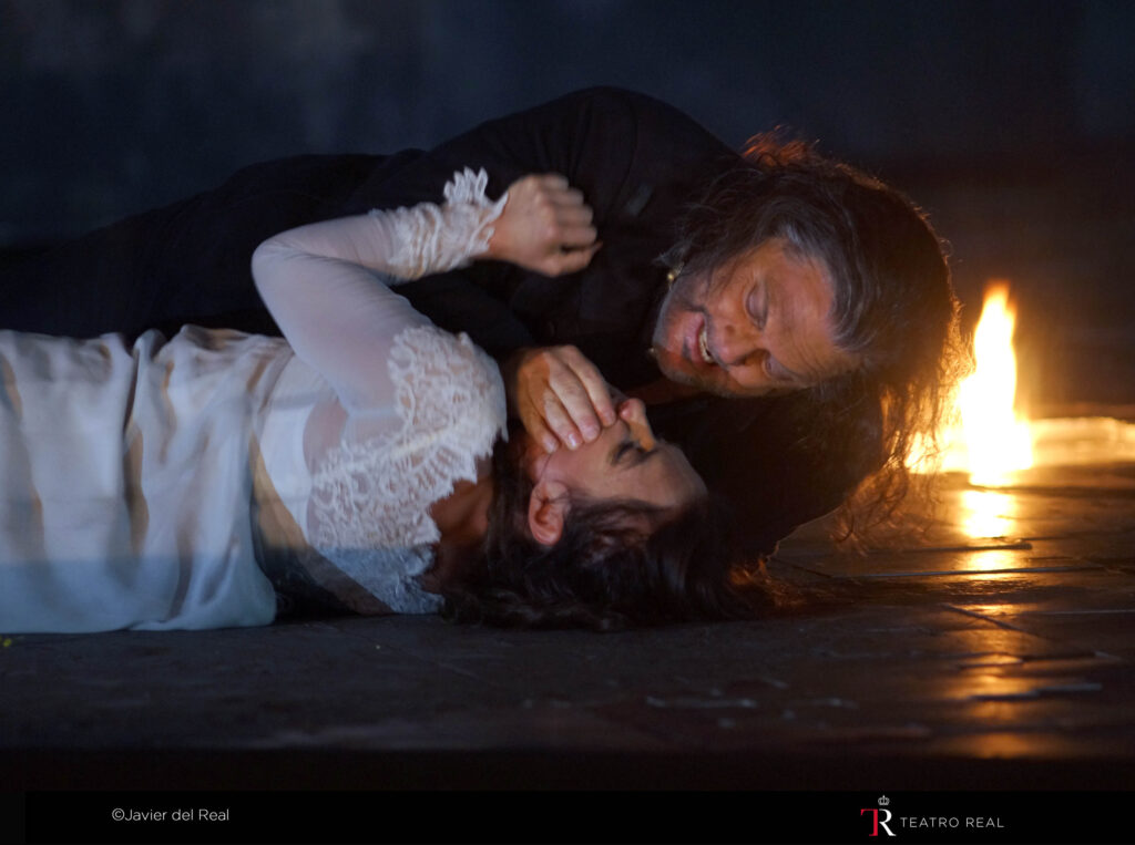 Escena de Otello en el Teatro Real