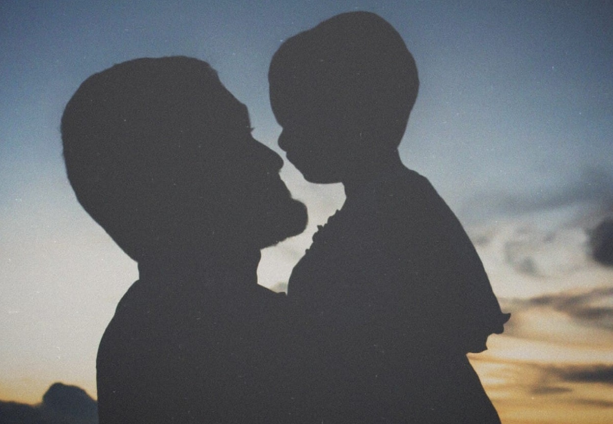 En el nombre del padre: una reflexión sobre la aventura de ser hijo